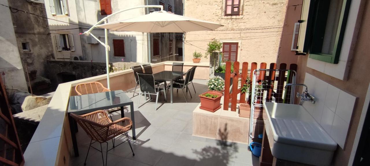 Luxury Apartment - Old Soul With A New Heart Cres Exterior foto